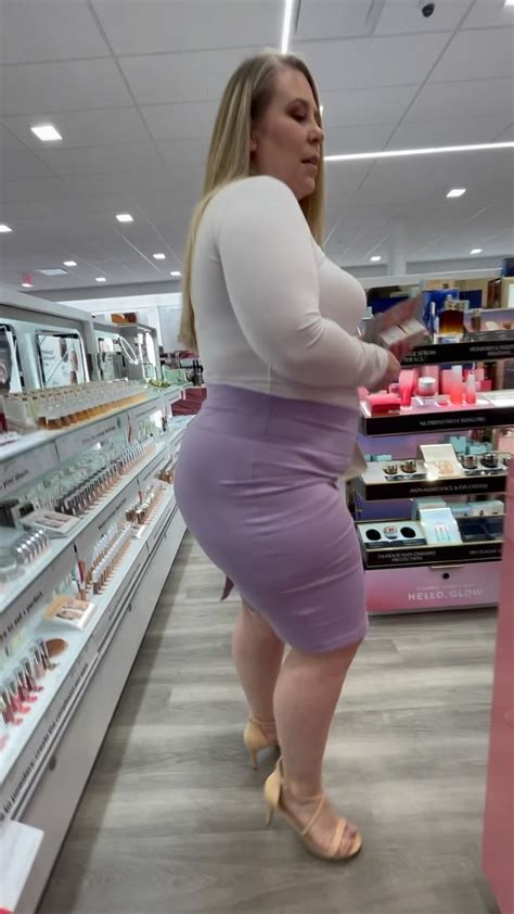 mzpokefashion|55inchesofpassion1 .